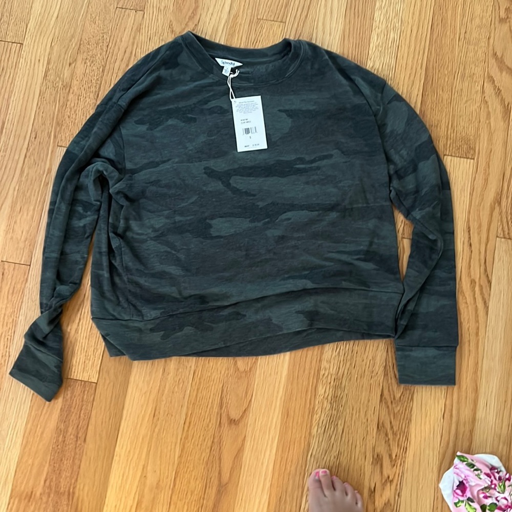 Olive long sleeve shirt great for fall season.